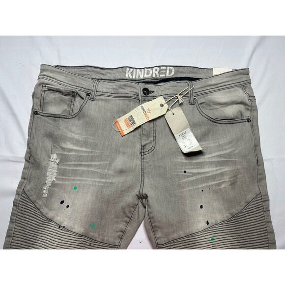 NWT KNRD Kindred Men's Paint Splatter Modern Slim Fit Gray Jeans - Size 42x32 - Picture 3 of 8